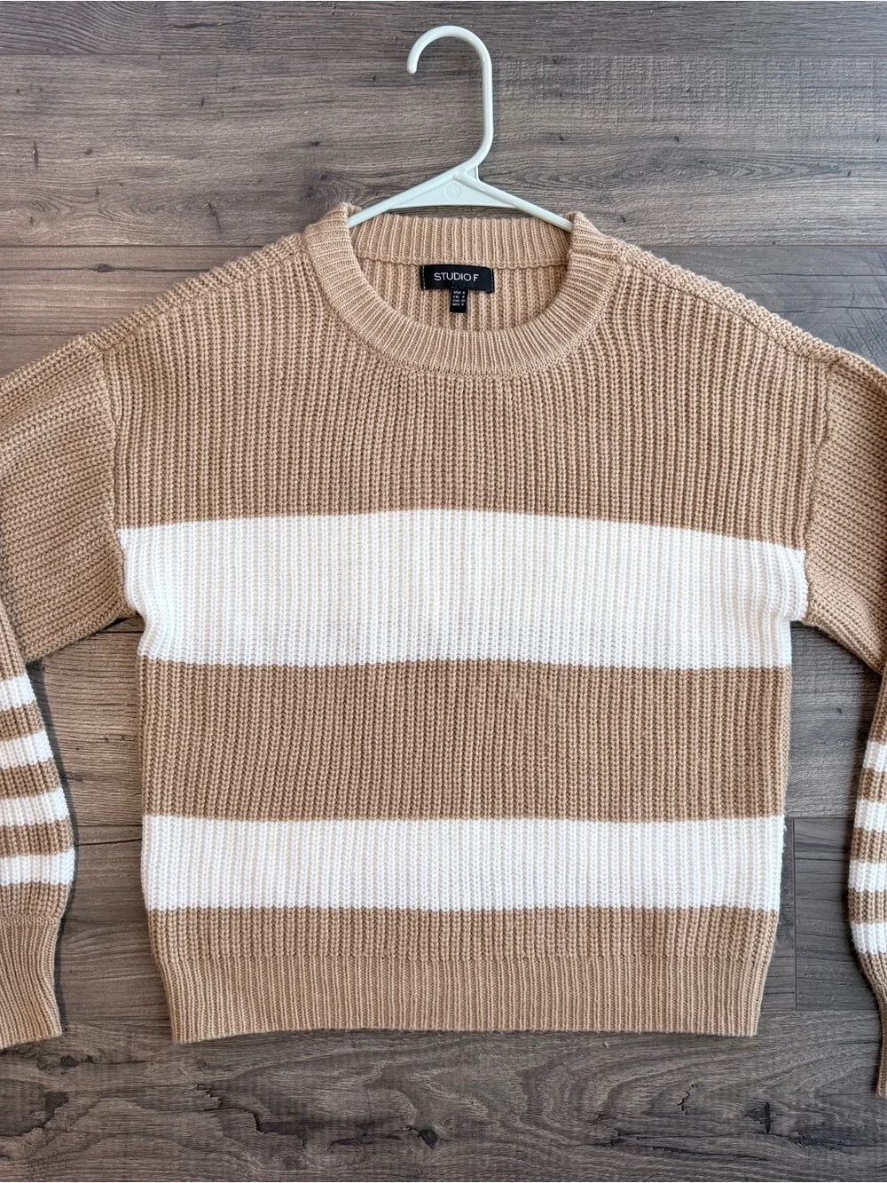 Chunky Knit Striped Sweater 4 Coastal Grandmother Old Money Neutral Camel/Ivory - Picture 3 of 9